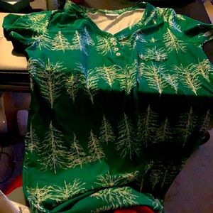 Short sleeve nightgown.